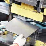 How Does Laser Cutting Technology Work on Metal Manufacture?