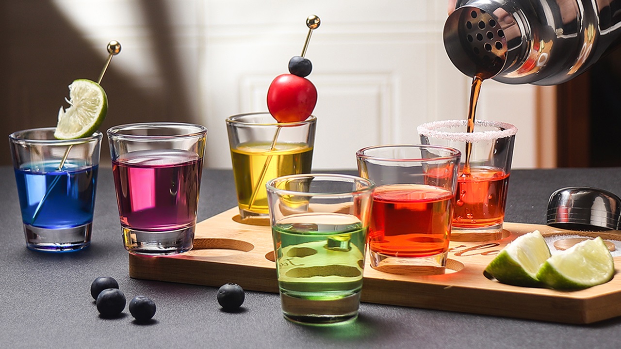 How Customized Shot Glasses Bulk Can Boost Your Brand’s Visibility